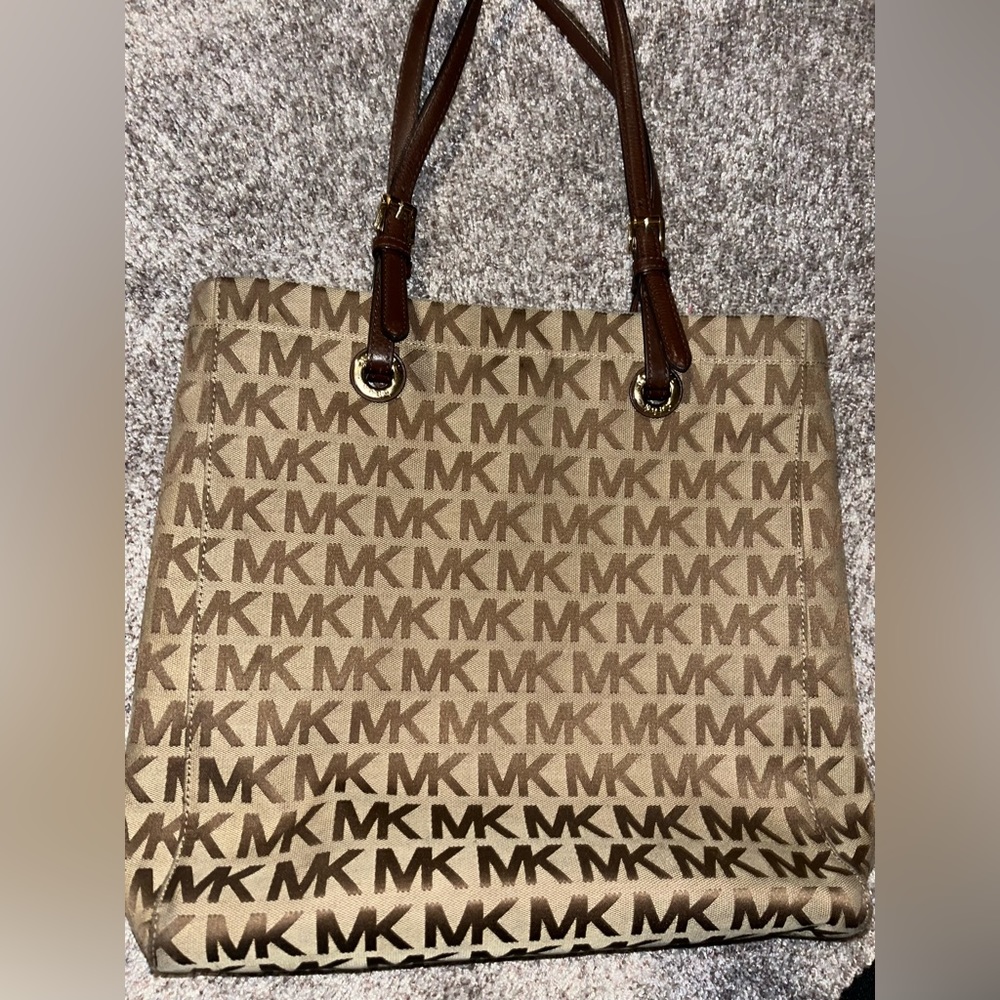 MICHAEL KORS SHOULDER BAG